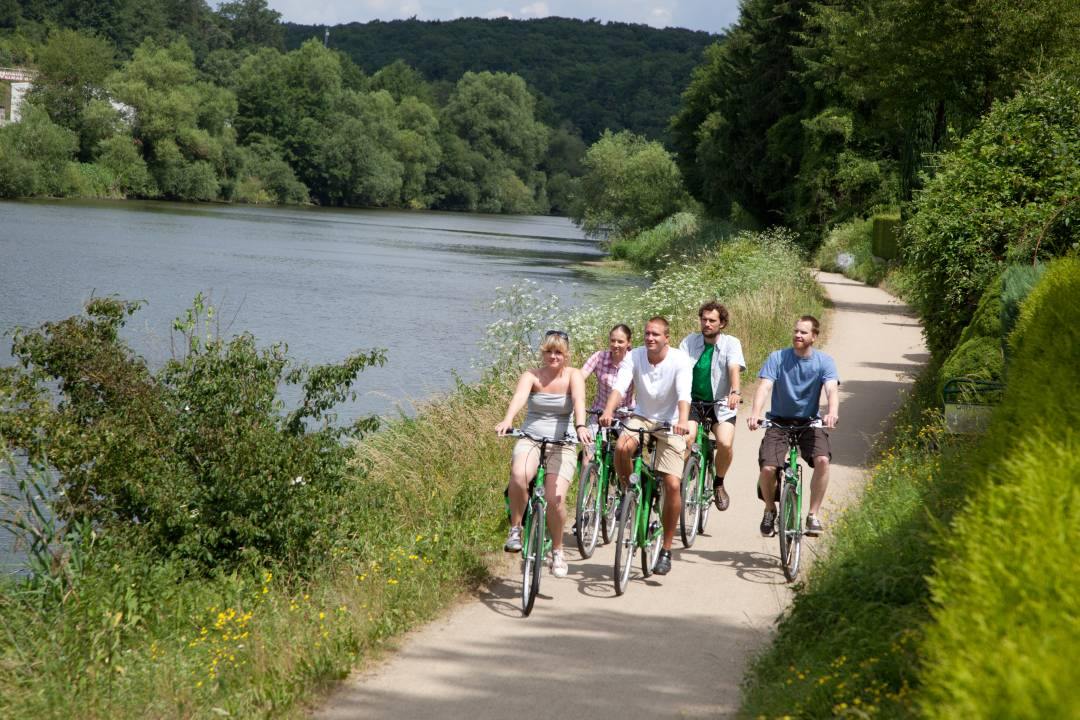 Cycling along the Lahn river