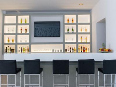 BIANCO Hotel bar