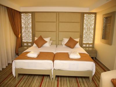 Deluxe double cabin