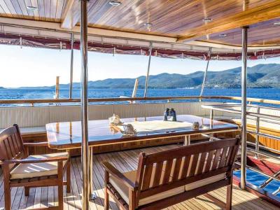 MS Olmissum - sun deck