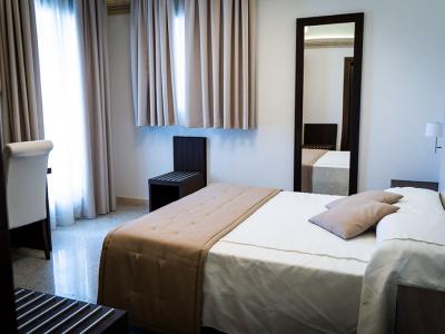 BHB Hotel room example