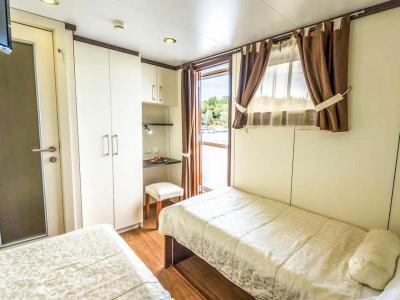 MS Olmissum twin cabin main deck