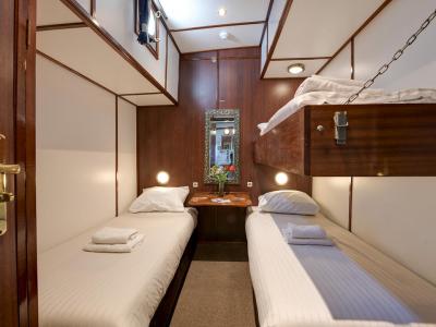 Mare fan Fryslan tripple cabin