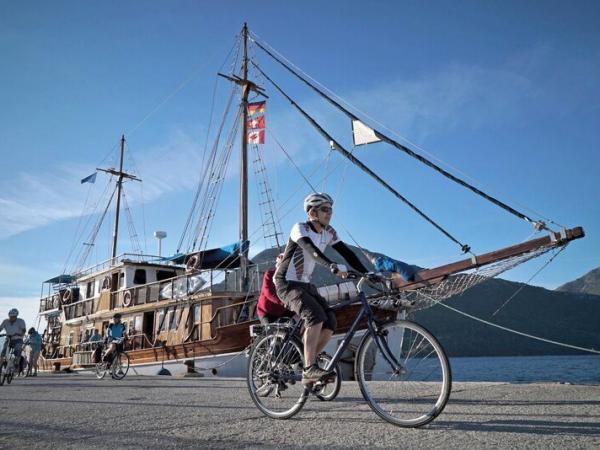 cyclist and ship Panagiota