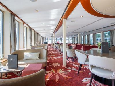 MS Lisabelle - Lounge with bar