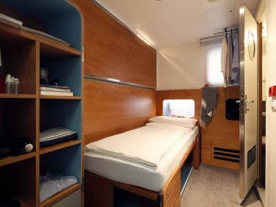 Ave Maria single cabin