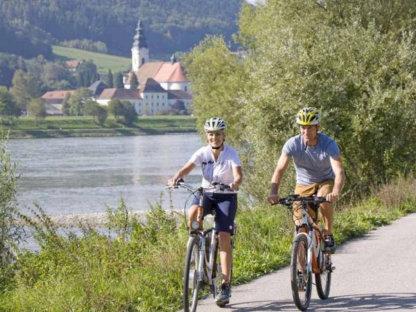 cyclists on the Danube cycle path
