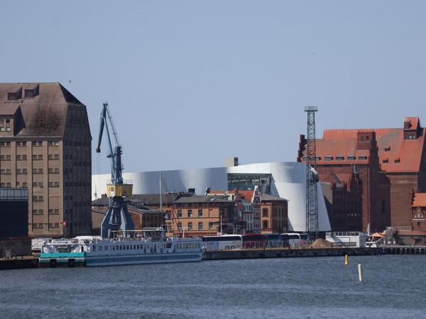 Stralsund harbour with Ozeaneum