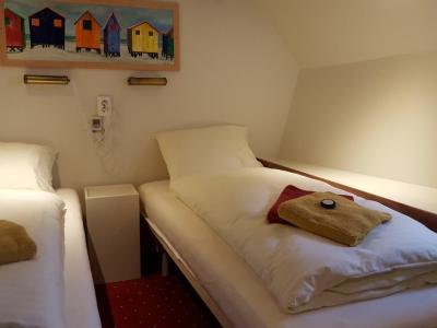 Liza Marleen cabin example 2-bed