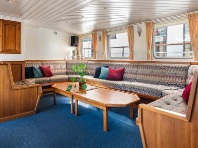 Floor van Aemstel Lounge