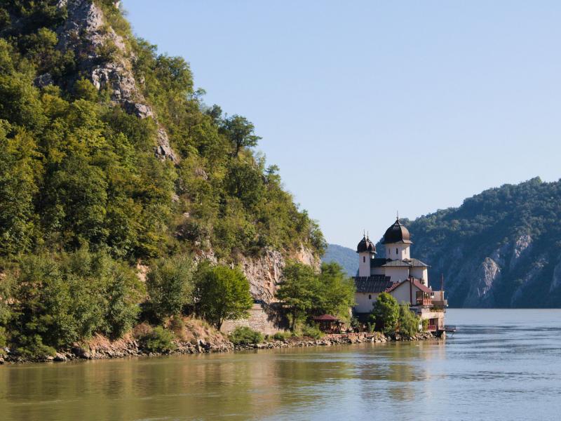 Kloster Mraconia am Donauufer