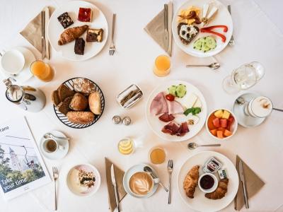 Villa Laurus breakfast