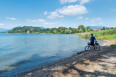 Cyclist at Lago Maggiore