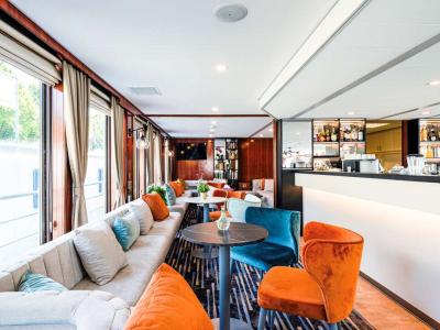 Vivienne - Lounge- Bar - Panoramabar