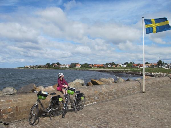 Cyclist taking a break near Helsingborg