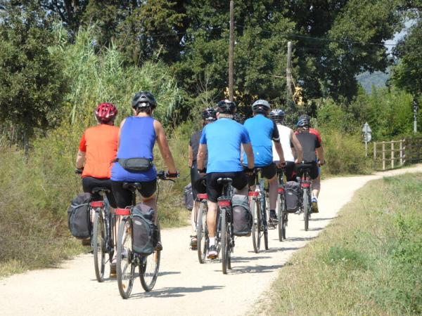 Cyclists on the Carrilet del Ferro