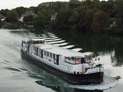 Clair de Lune on a river