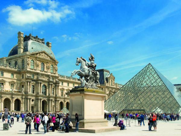 Paris Louvre