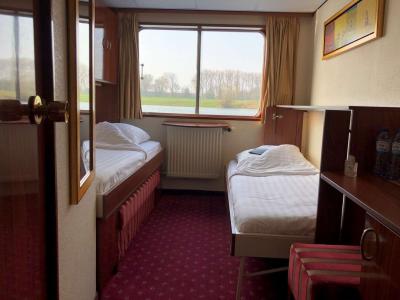 cabin example 2-bed