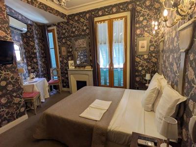 Hotel Villa Rivoli room example