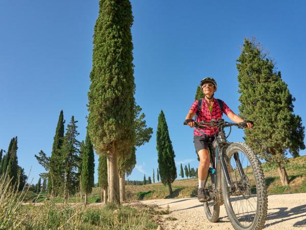 Cyclist near Pienza