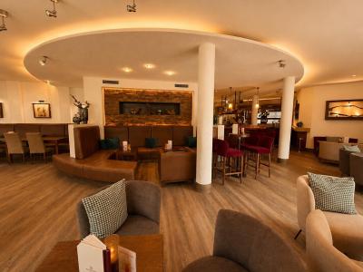 Hotel Latini - Uno Bar with Lounge