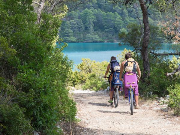 Cycle family in Mljet