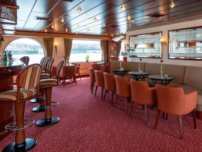 Switzerland Lounge/Bar