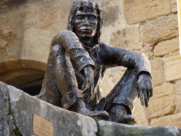 Statue in Sarlat