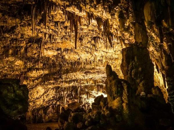 Drogerati Caves