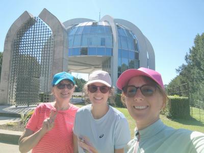 Selfie in front of the Memorial in Mohac