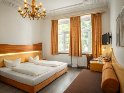 Hotel Spitzberg room example