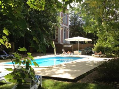Hotel Le Parc Marechaux Pool