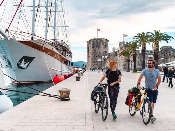 Cyclists in Trogir