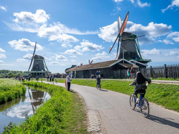 Cycling in Zaanse Schans