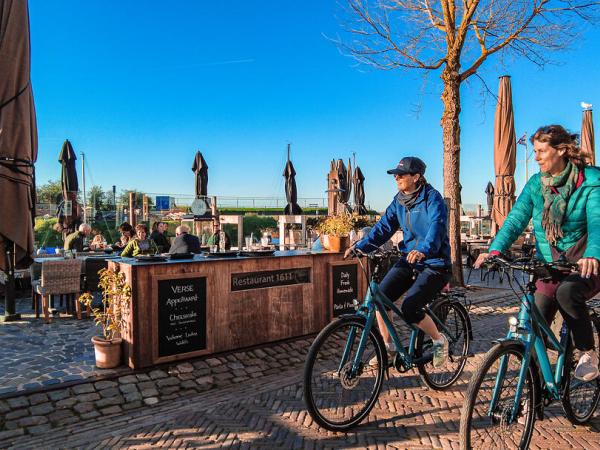 Cycling in Veere harbour